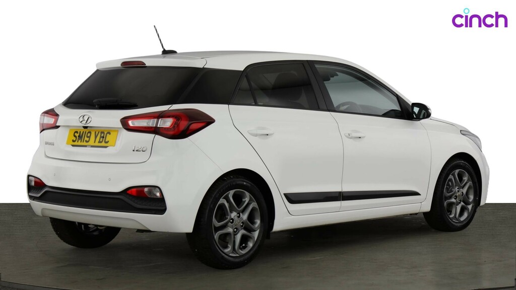 Hyundai I20 White #3