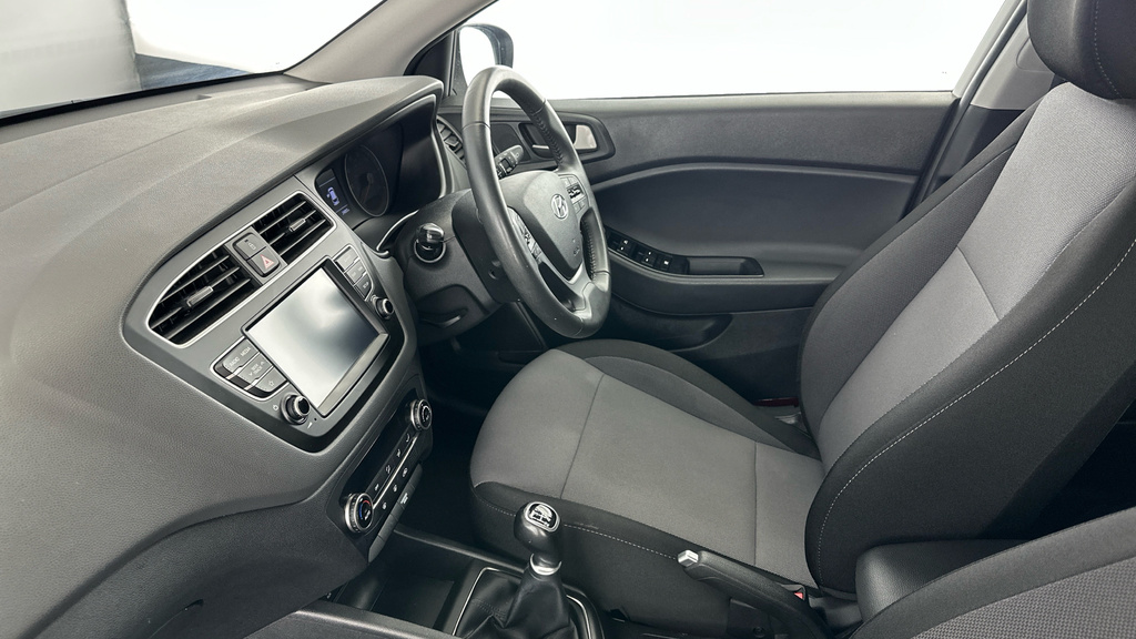 Hyundai I20 White #28