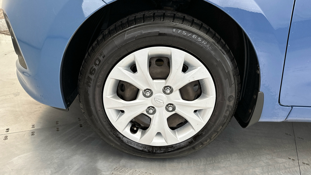 Hyundai I10 Premium #18