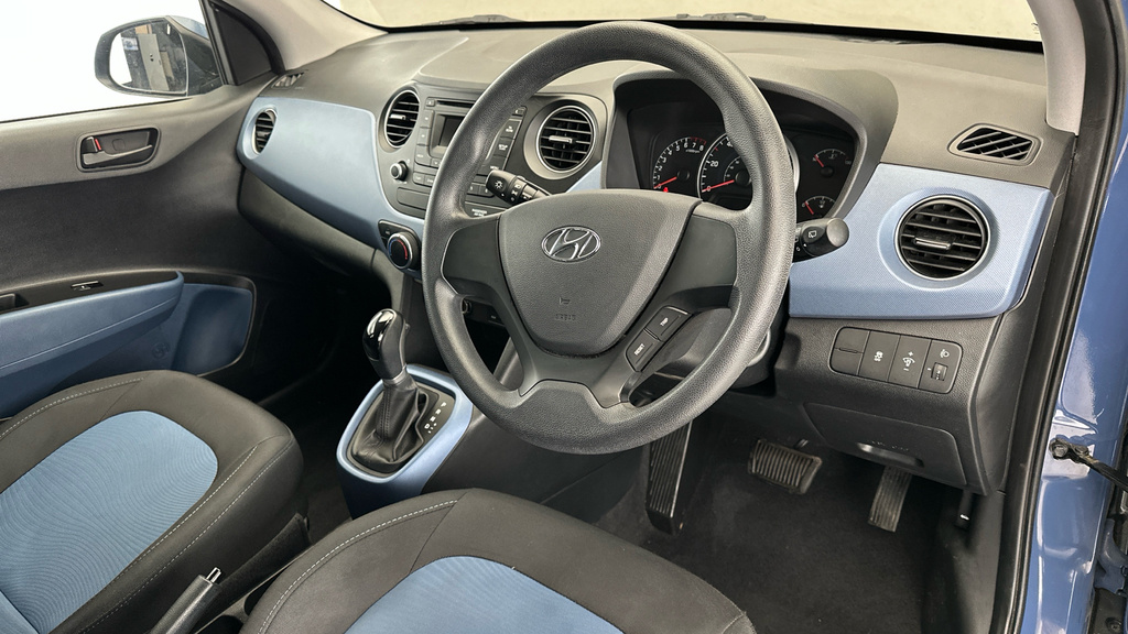 Hyundai I10 Premium #9