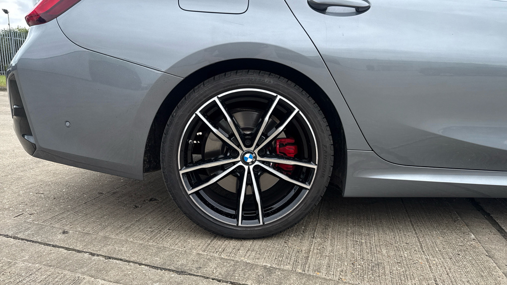 BMW 3 Series Saloon Grey #31