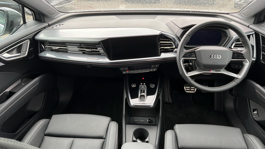 Audi Q4 E Tron 55 Black Edition Quattro 82Kwh Black #11