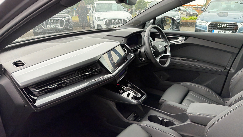 Audi Q4 E Tron 55 Black Edition Quattro 82Kwh Black #10