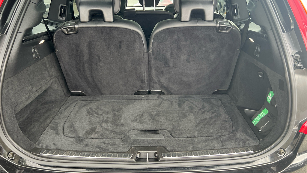 Volvo XC90 2L Ultimate Dark Blue #19