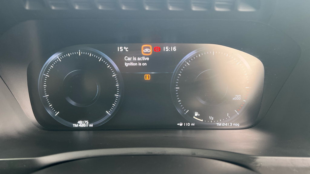 Volvo XC90 2L Ultimate Dark Blue #17
