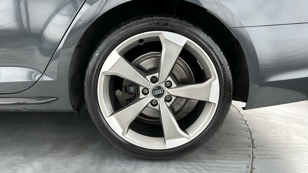 Audi A4 Ultra S Line Tdi  #22