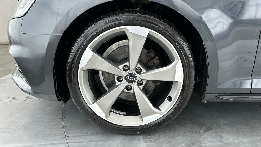 Audi A4 Ultra S Line Tdi  #21