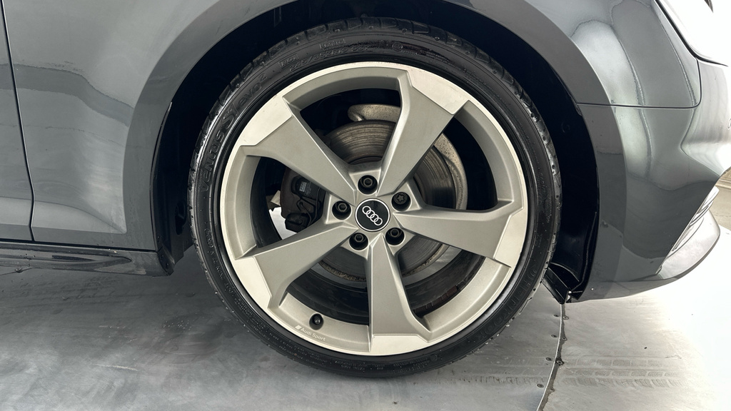 Audi A4 Ultra S Line Tdi  #24