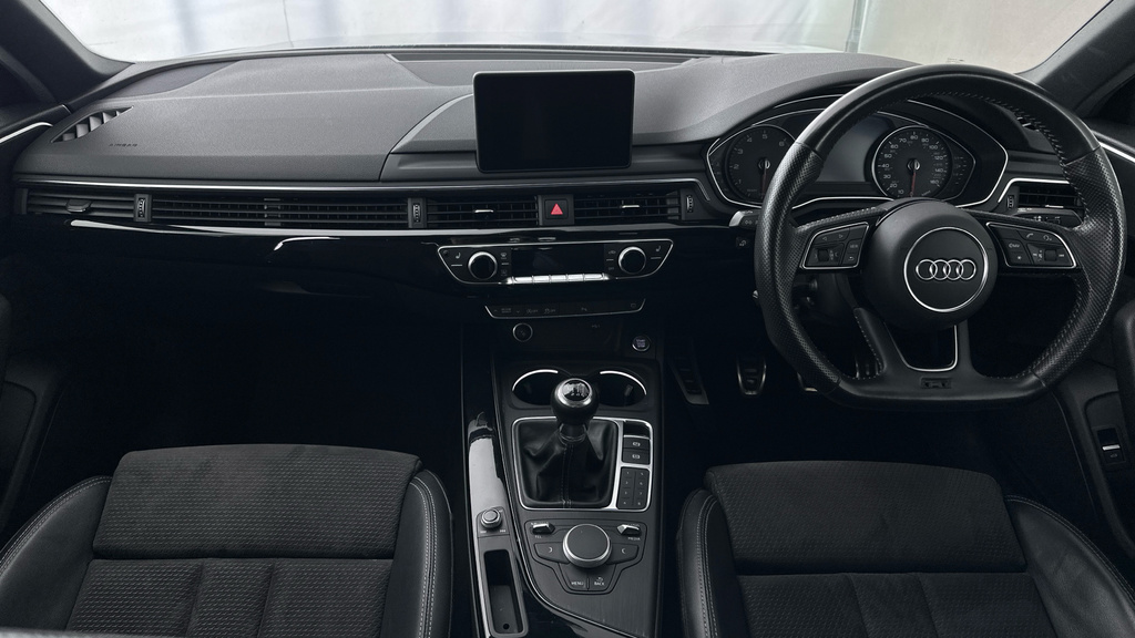 Audi A4 Ultra S Line Tdi  #13