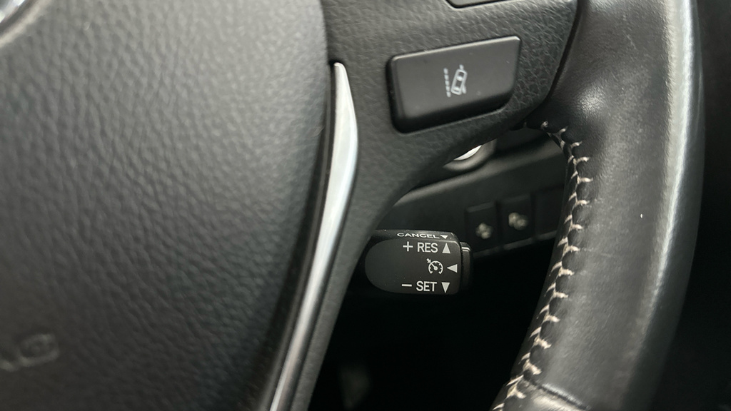 Toyota Auris Hatchback Blue #15