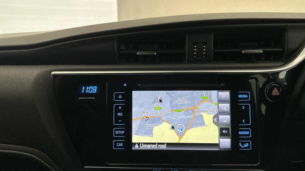 Toyota Auris Hatchback Blue #17