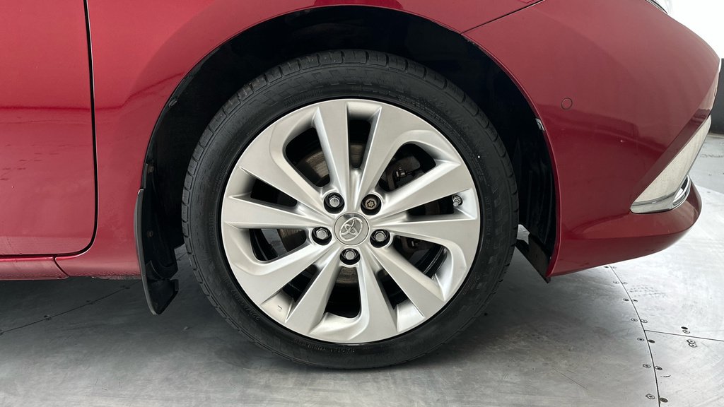 Toyota Auris Hatchback Blue #26