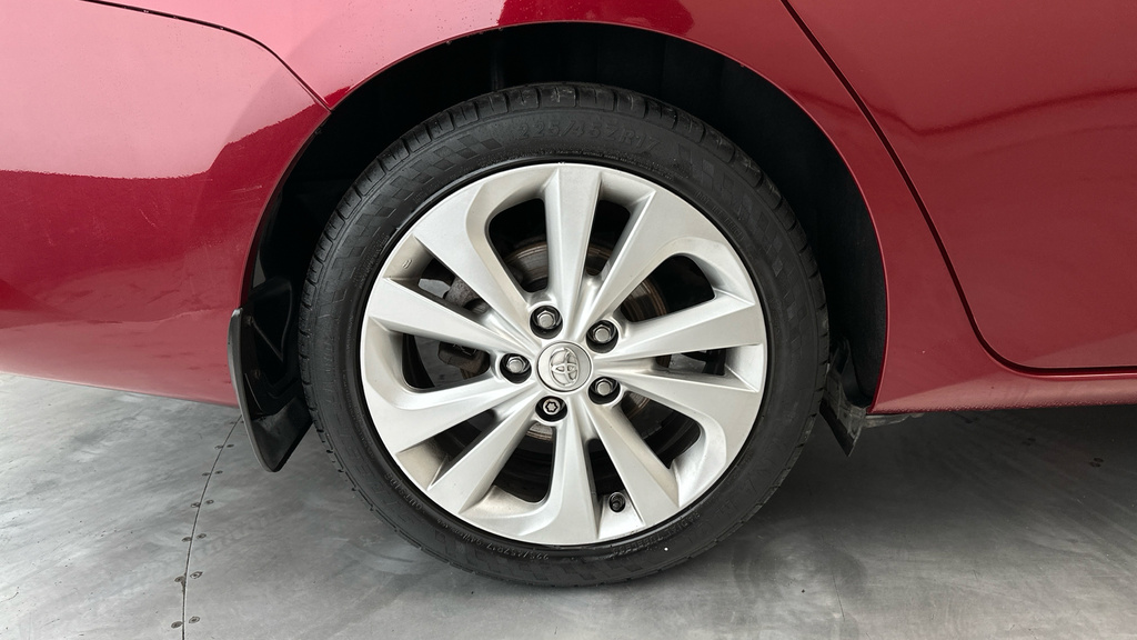 Toyota Auris Hatchback Blue #25