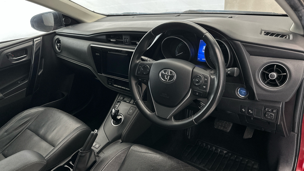 Toyota Auris Hatchback Blue #11