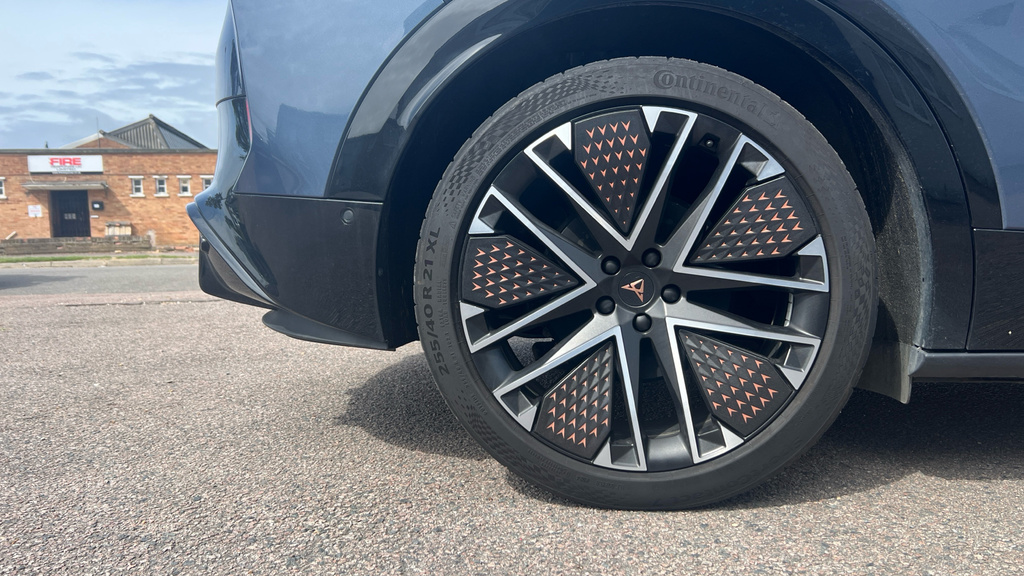 Cupra Tavascan V2 Grey #23