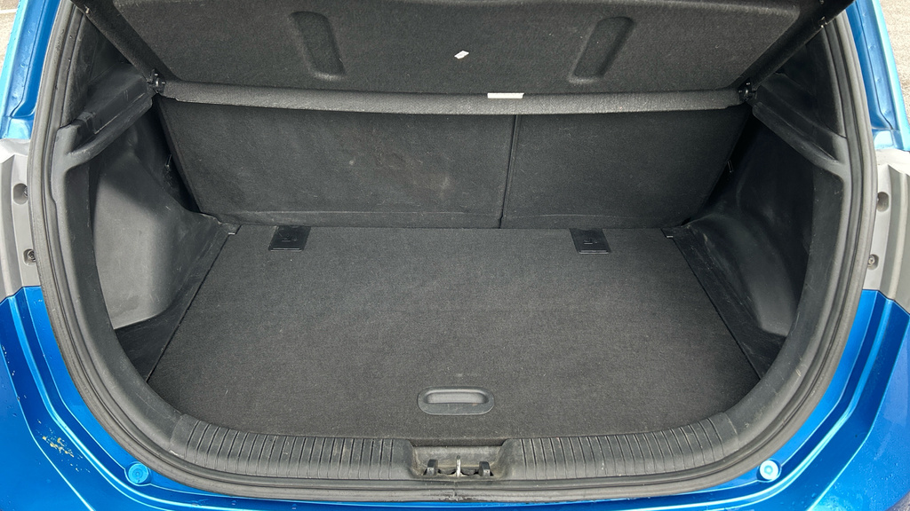 Hyundai Ix20 Mpi Premium Nav Black #15