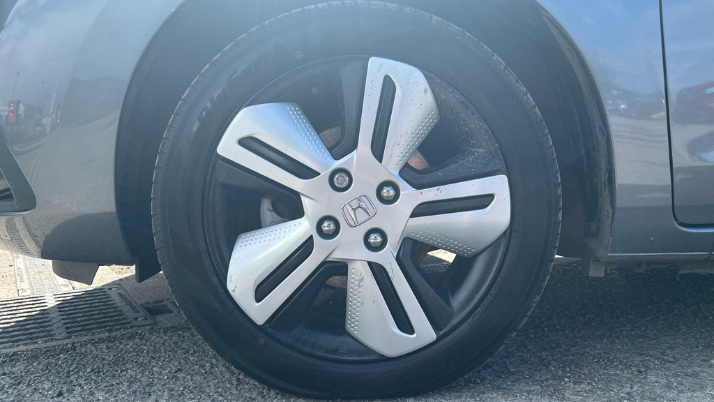 Honda Jazz Se White #24