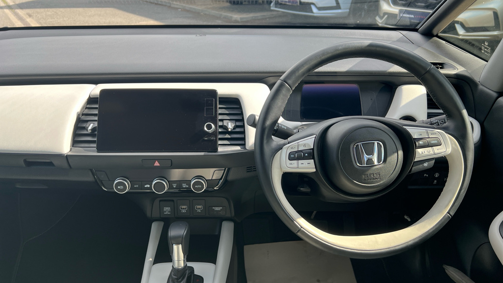 Honda Jazz Se White #10