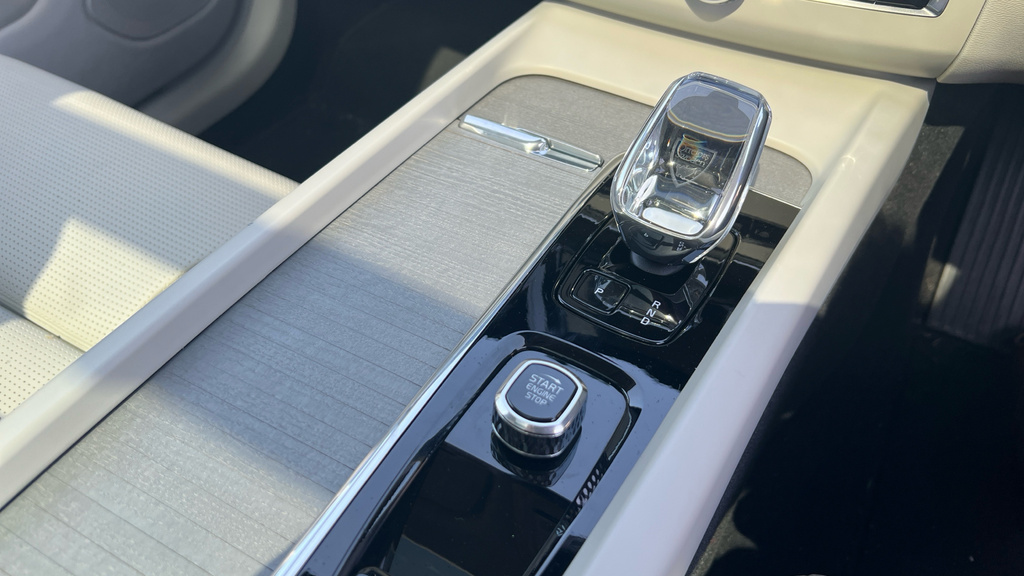 Volvo XC60 Suv Blue #31