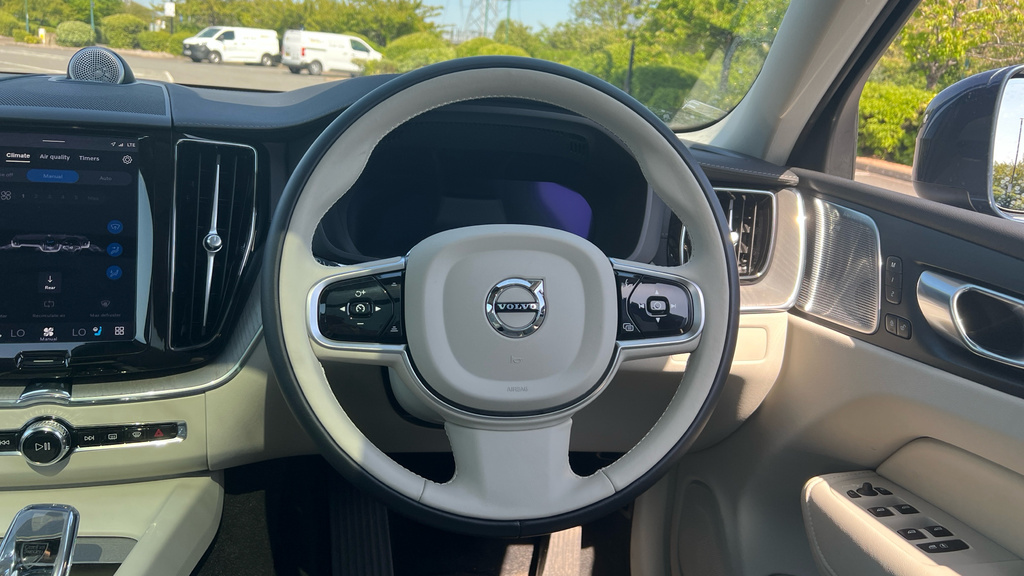 Volvo XC60 Suv Blue #23