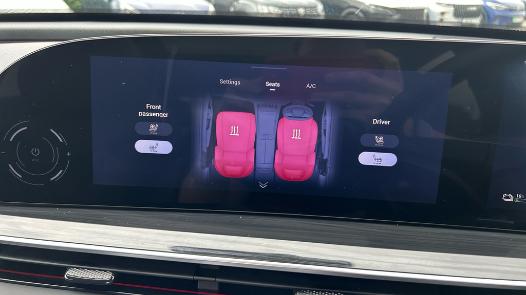 Omoda 9 Noble 1.5 Phev White #36
