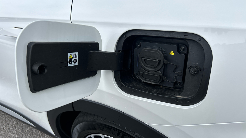 Omoda 9 Noble 1.5 Phev White #41