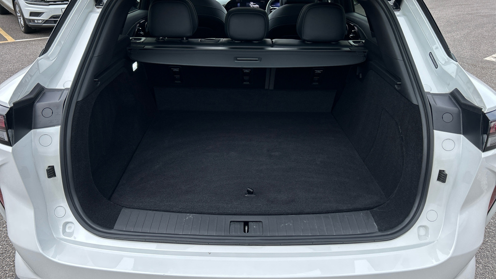 Omoda 9 Noble 1.5 Phev White #15