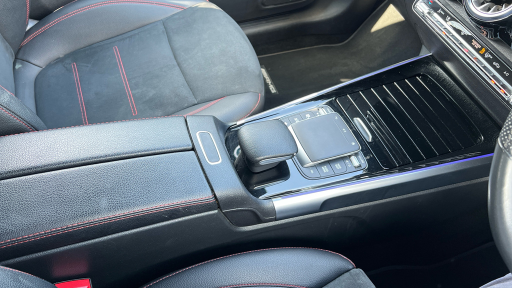 Mercedes-Benz GLB Class Suv White #30