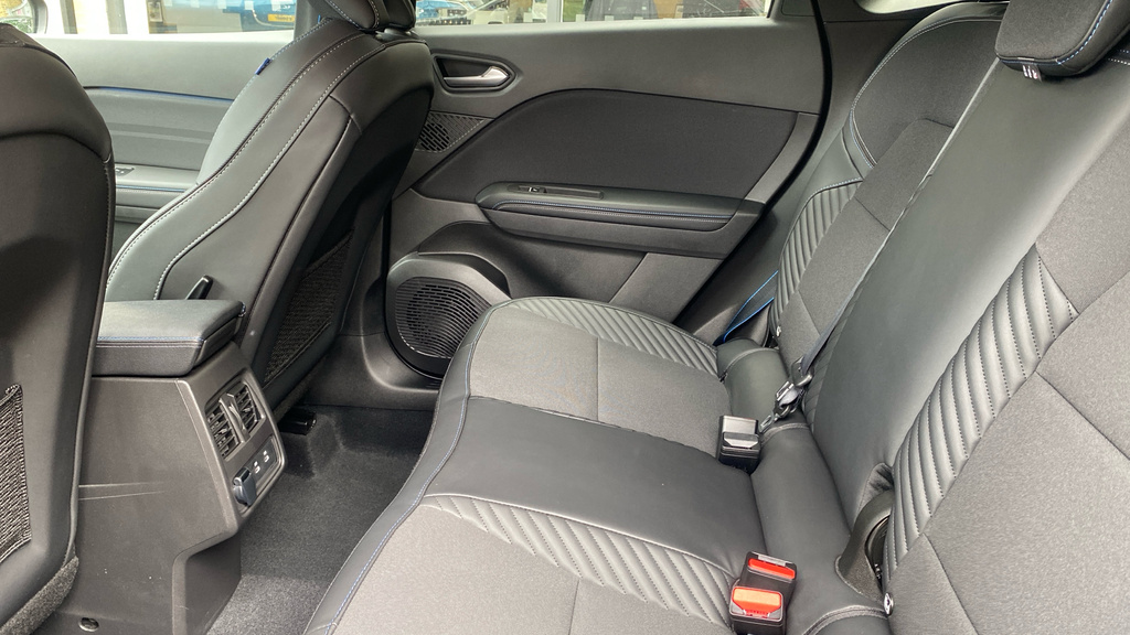 Renault Symbioz 1.6 E-tech Fhev 145 Techno Grey #31