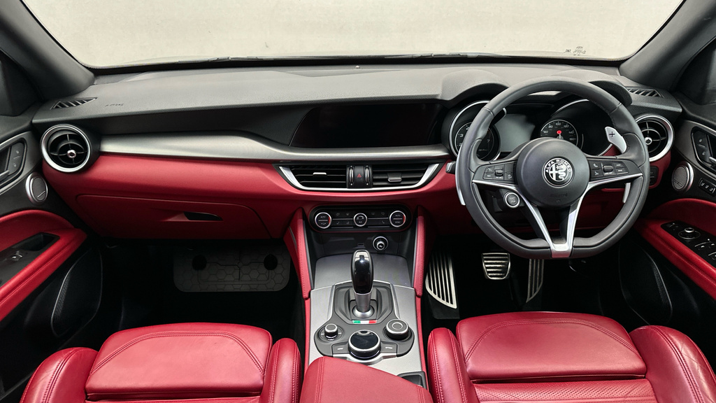 Alfa Romeo Stelvio  Red #13