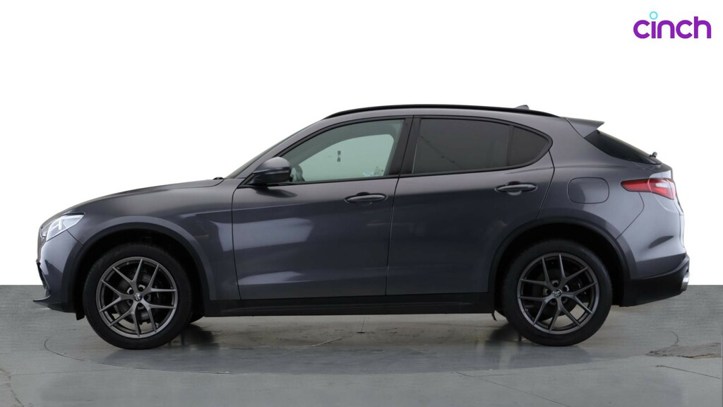 Alfa Romeo Stelvio  Red #8