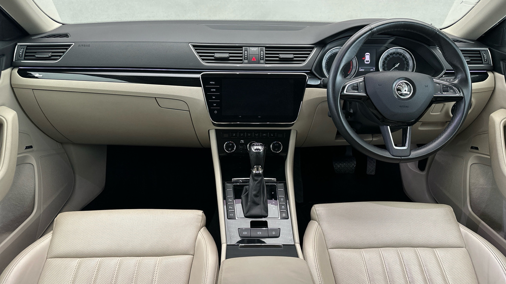 Skoda Superb Se Grey #18