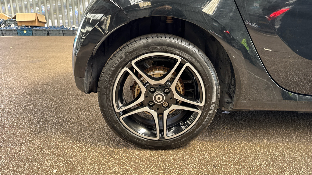 Smart Forfour 17.6Kwh Exclusive Hatchback 22K Black #19