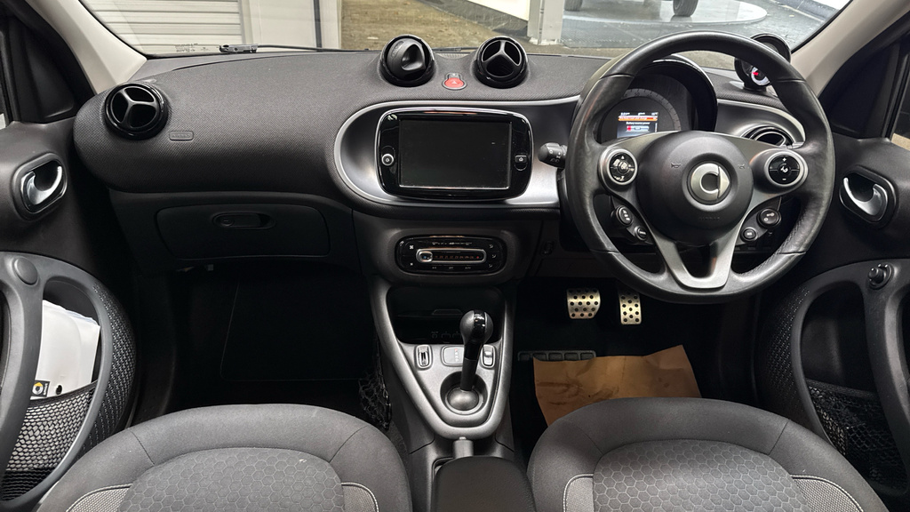 Smart Forfour 17.6Kwh Exclusive Hatchback 22K Black #11