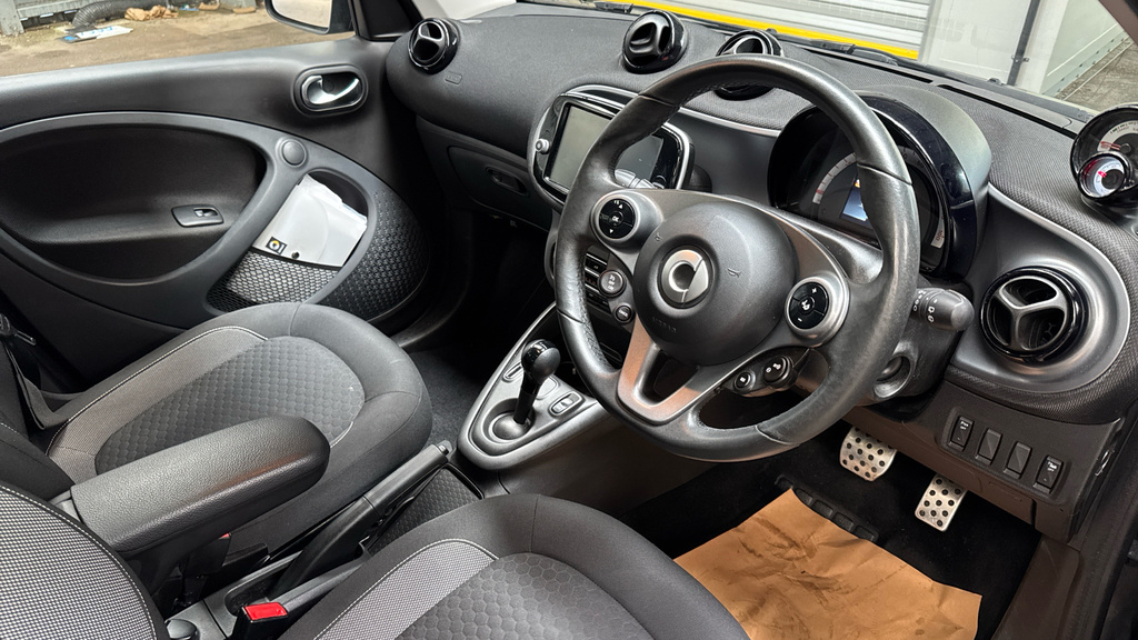 Smart Forfour 17.6Kwh Exclusive Hatchback 22K Black #9
