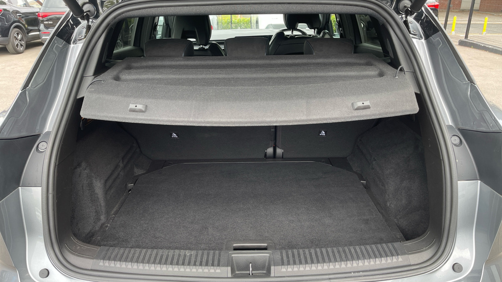 Renault Austral Renault Austral 1.2 E-tech Fhev Iconic Esprit Alpi Black #27