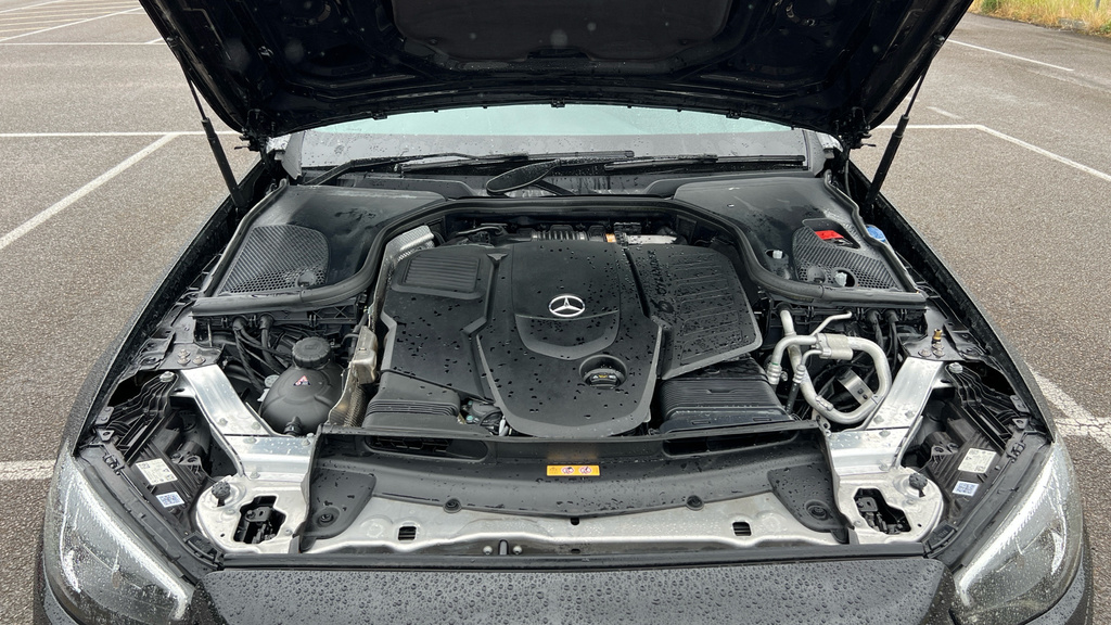 Mercedes-Benz E Class Amg White #22