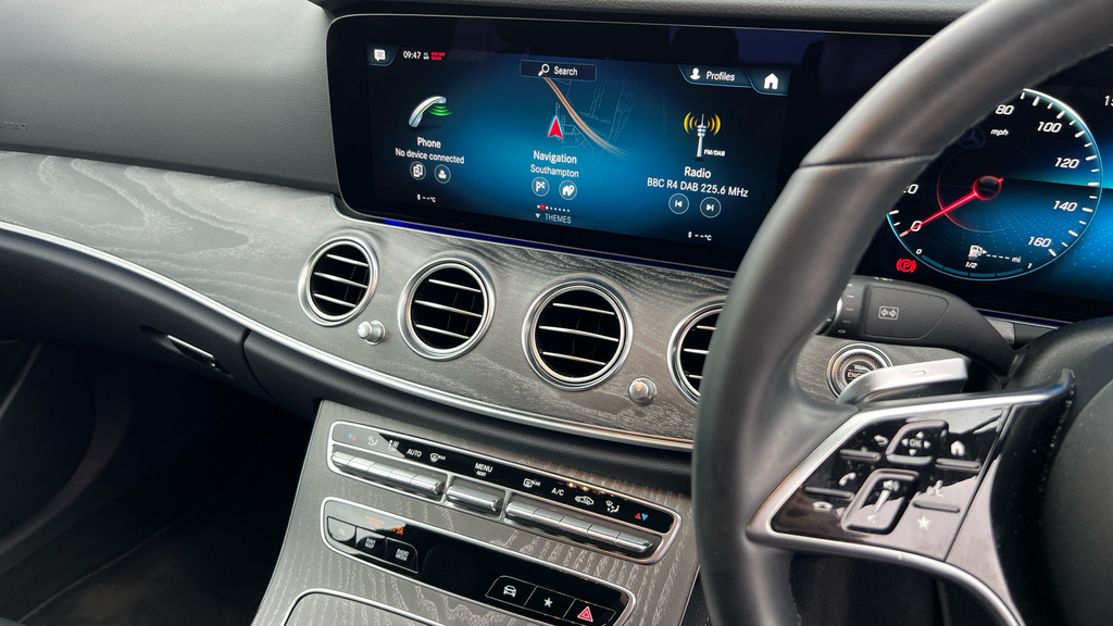Mercedes-Benz E Class Amg White #16
