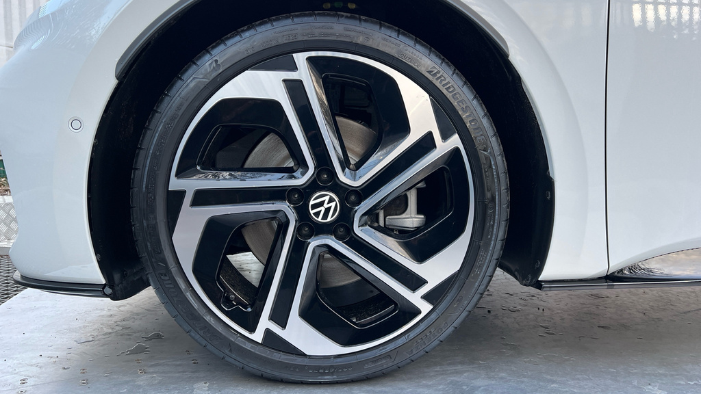Volkswagen ID.3 Performance 79Kwh Gtx Hatchback Black #17