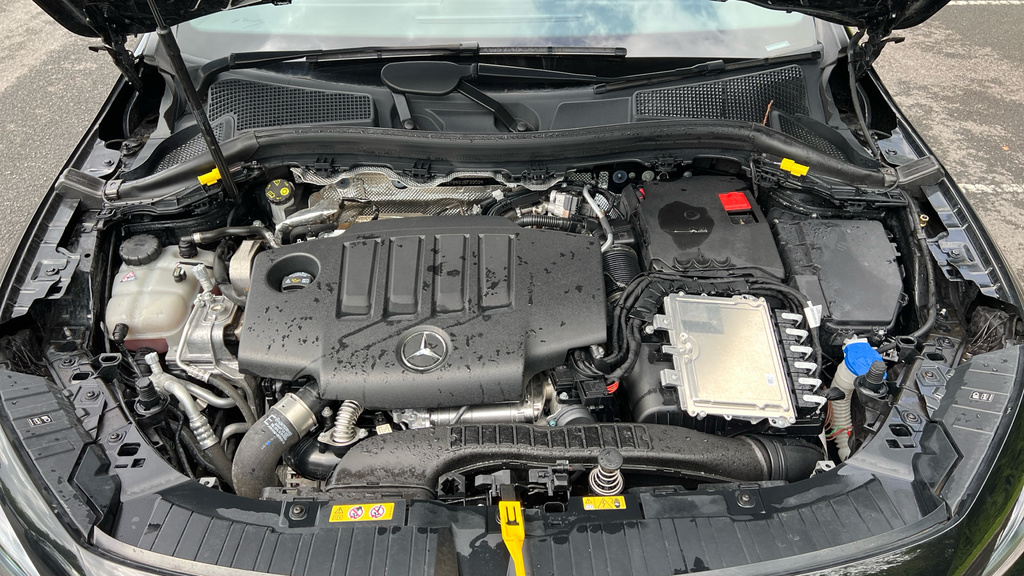 Mercedes-Benz GLA Class Amg Line Blue #22
