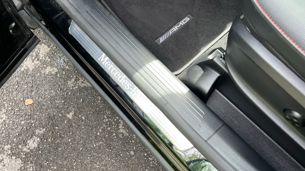 Mercedes-Benz GLA Class Amg Line Blue #45