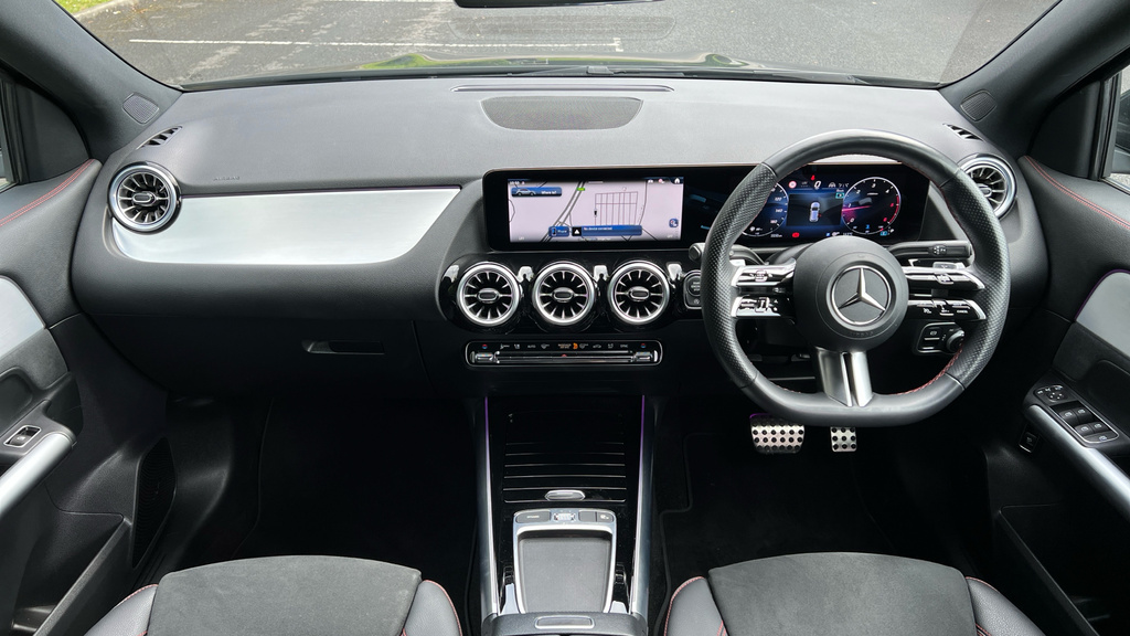 Mercedes-Benz GLA Class Amg Line Blue #13