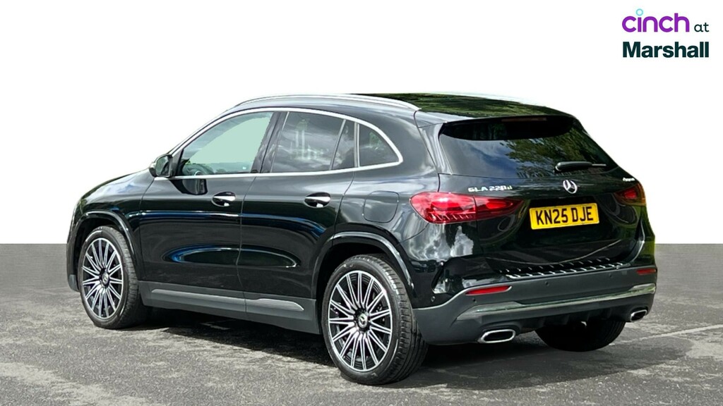Mercedes-Benz GLA Class Amg Line Blue #6