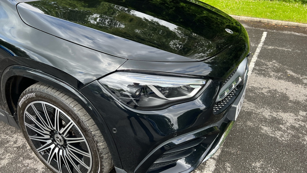 Mercedes-Benz GLA Class Amg Line Blue #30