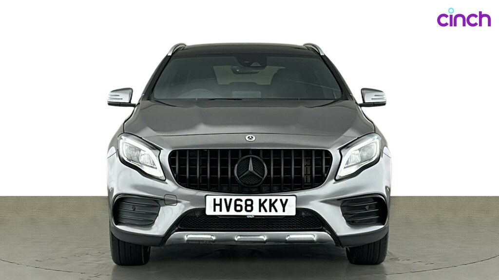Mercedes-Benz GLA Class White #11