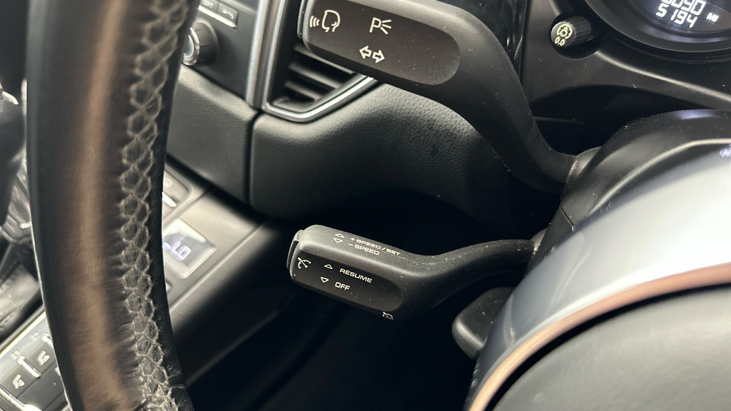 Porsche Macan 3.0 S Pdk 340 Bhp Grey #18