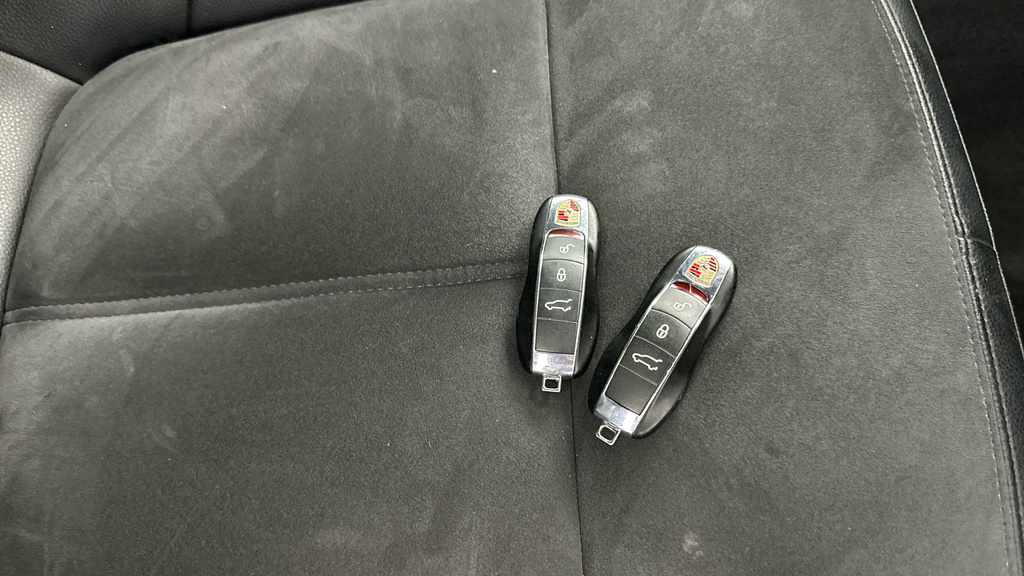 Porsche Macan 3.0 S Pdk 340 Bhp Grey #28