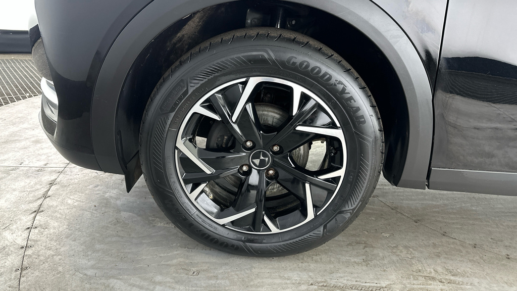 DS DS 3 Crossback 100Kw E-tense Performance Line 50Kwh Grey #25