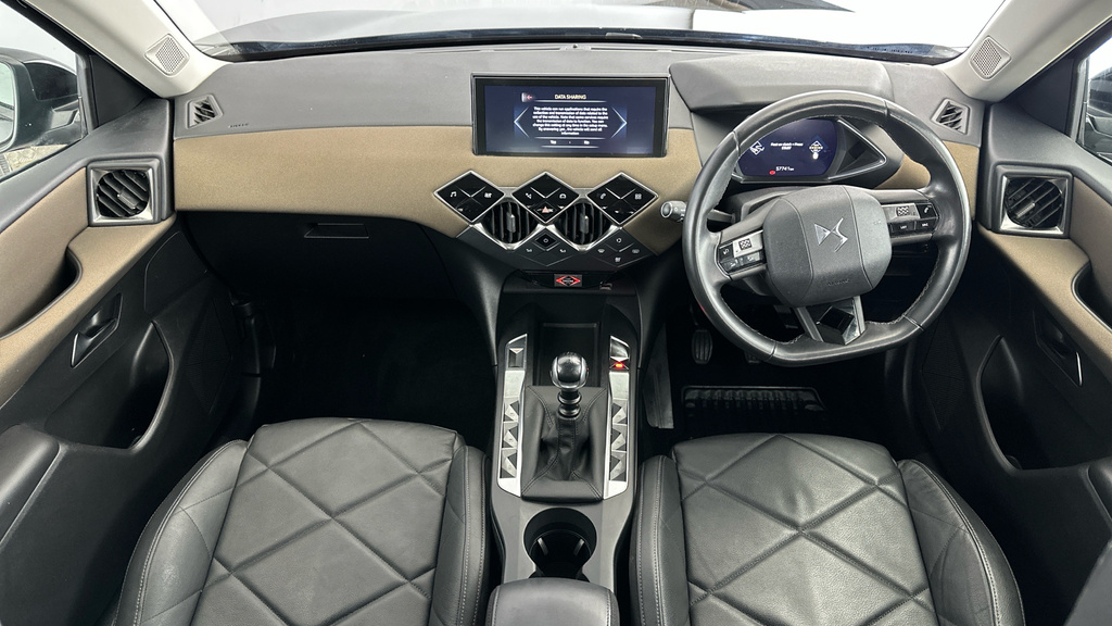 DS DS 3 Crossback 100Kw E-tense Performance Line 50Kwh Grey #14