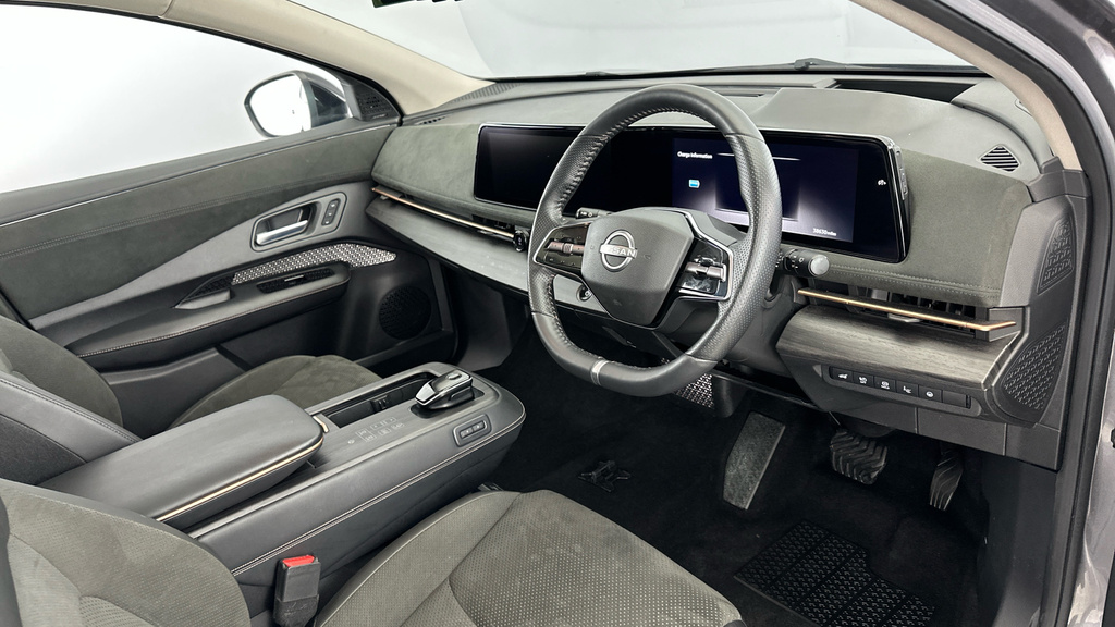 Nissan Ariya Evolve Black #9